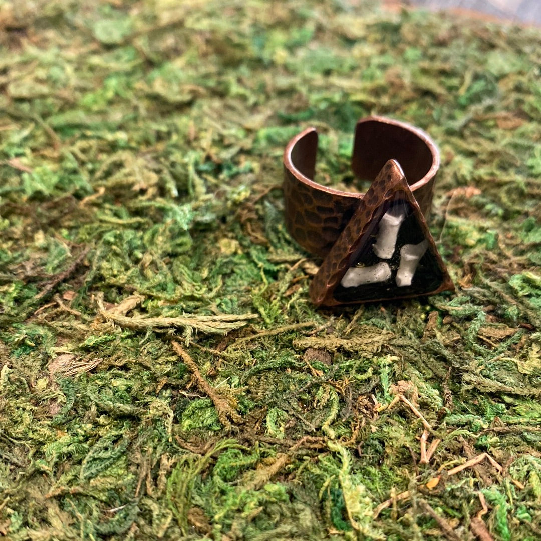 Triangular Rabbit Bone Ring