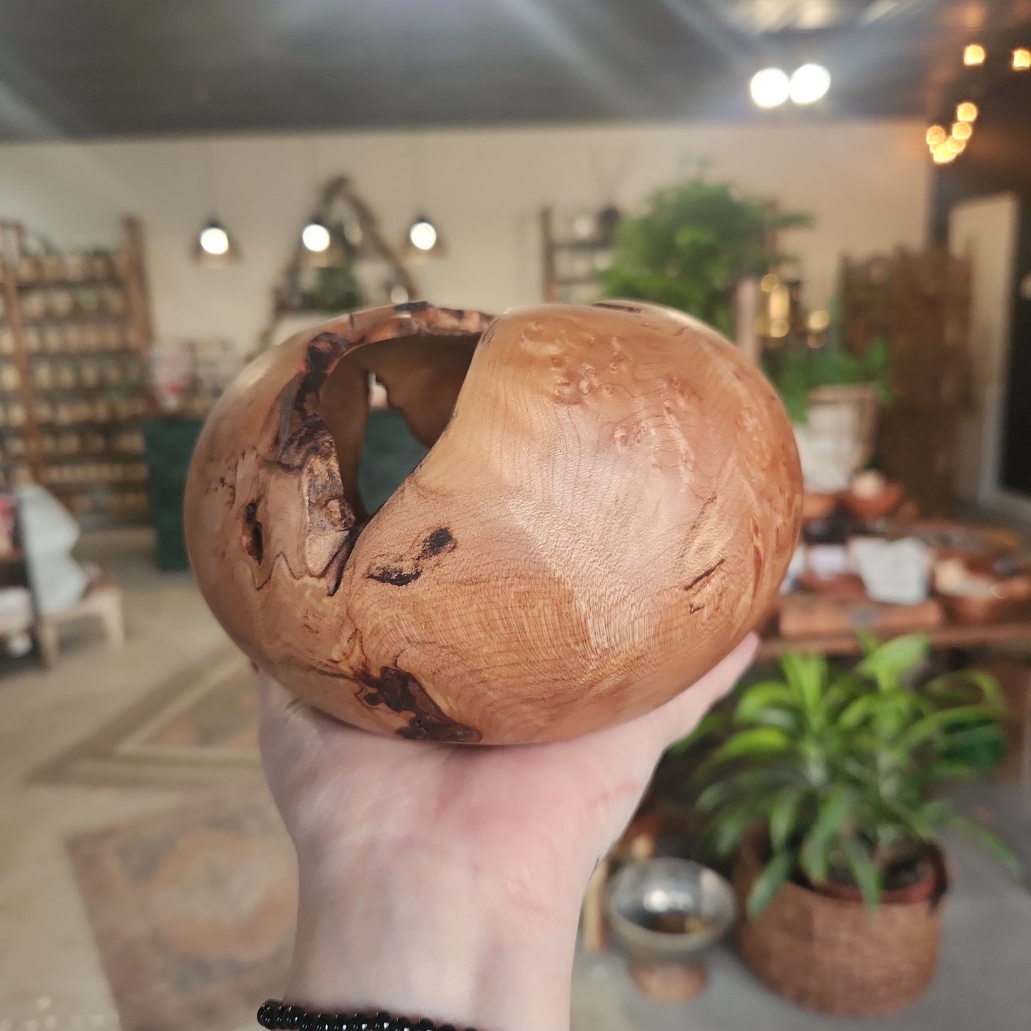 DS Turning - Round Maple Hollowform