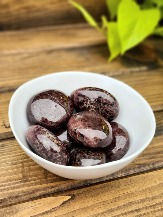 Garnet Palm Stones