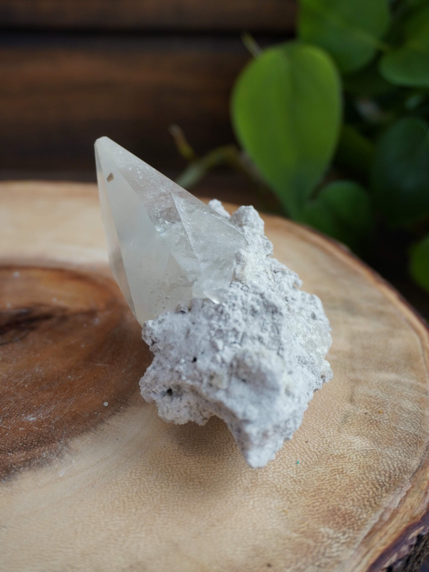 Elmwood Stellar Beam Calcite