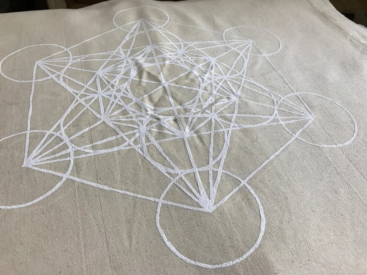 XL Crystal Grid Cloth - White Ink